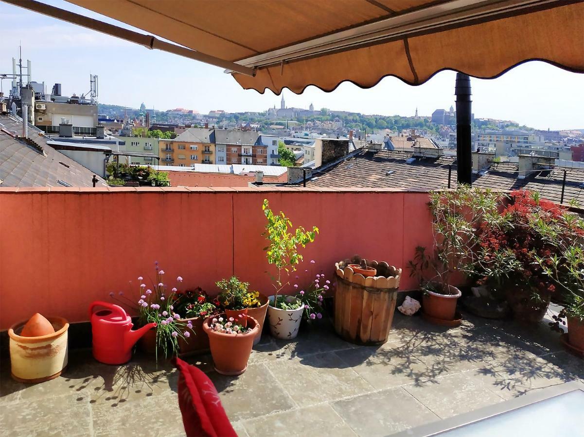 Margaret Apartment For 5 People With Panorama Terrace Budapest Esterno foto