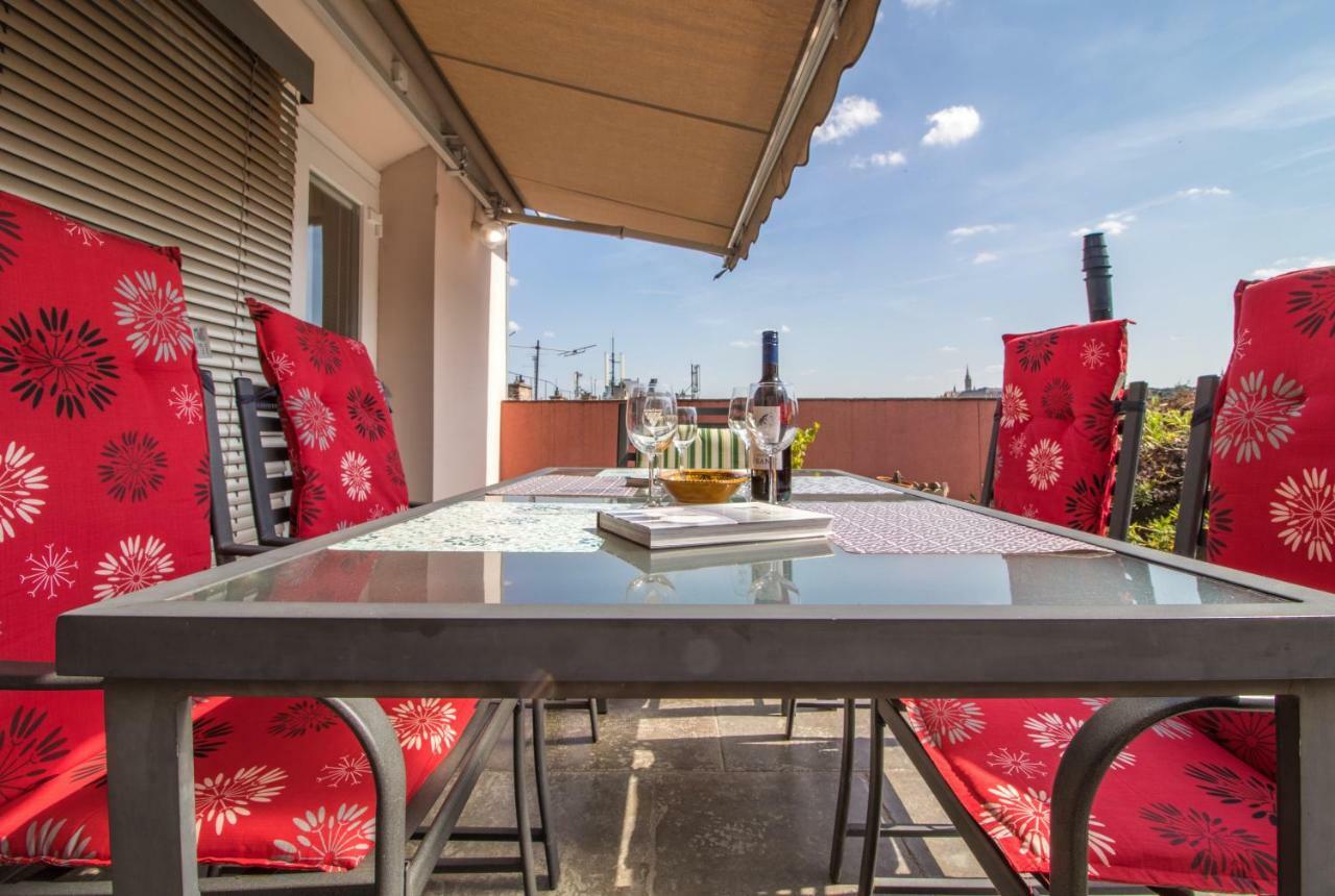 Margaret Apartment For 5 People With Panorama Terrace Budapest Esterno foto